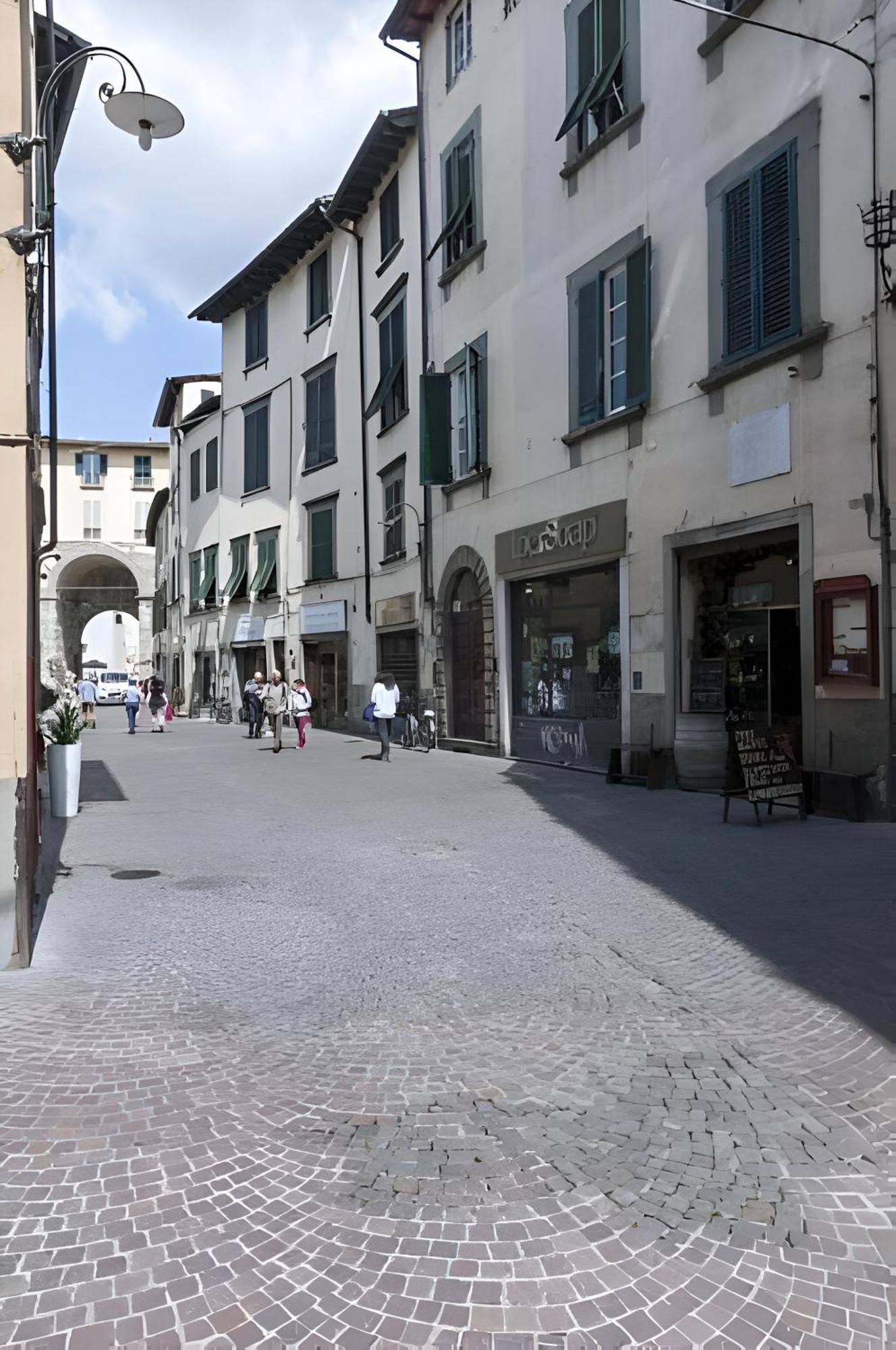 Cortile In Centro - Charm Suite Heart Of Lucca Buitenkant foto